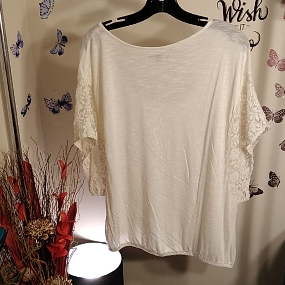 Women's American Eagle Outfitters Shirt - Picture 4 of 4